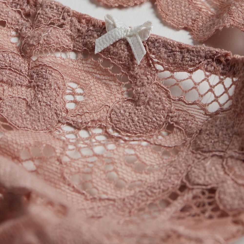 Panties (2) - Picture 5 of 7
